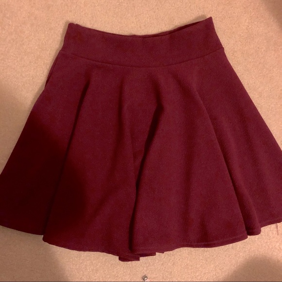 💜 Red Skater Skirt - Picture 1 of 4